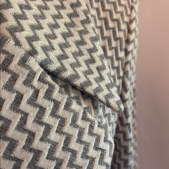 Vintage Women's Houndstooth Coat Metallic Silver and White, Made in Canada - Picture 3 of 11